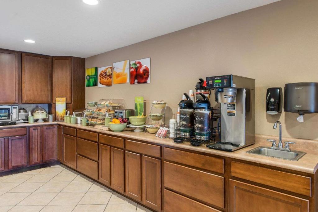 Quality Inn Берлингтон Экстерьер фото