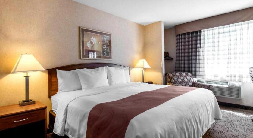 Quality Inn Берлингтон Экстерьер фото